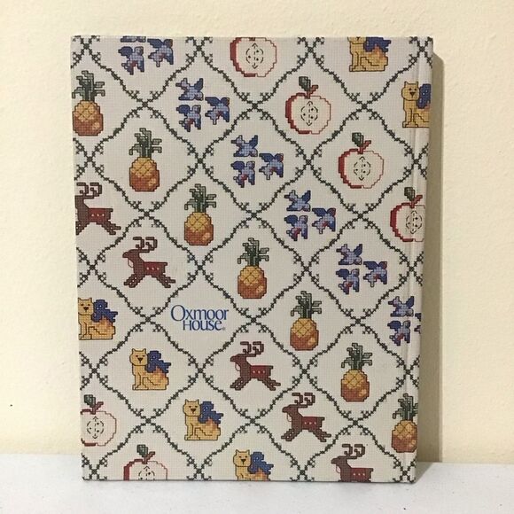 Holidays In Cross Stitch 1988 Pattern Project Book - Picture 2 of 5